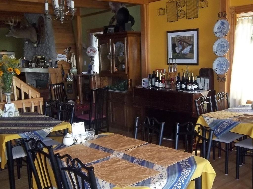 Gite La Halte Du Verger Bed And Breakfast Riviere-du-Loup Exterior foto