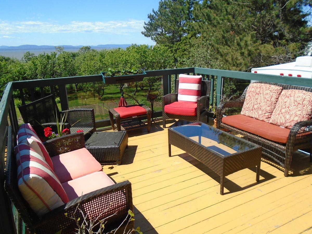 Gite La Halte Du Verger Bed And Breakfast Riviere-du-Loup Exterior foto